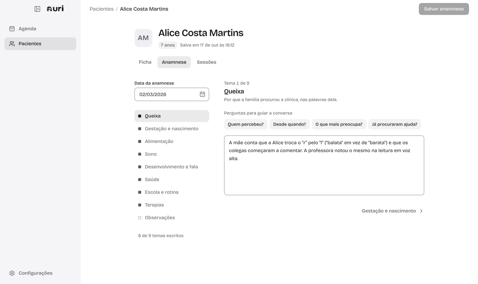 Tela do Auri: fichas e anamnese, no tema claro