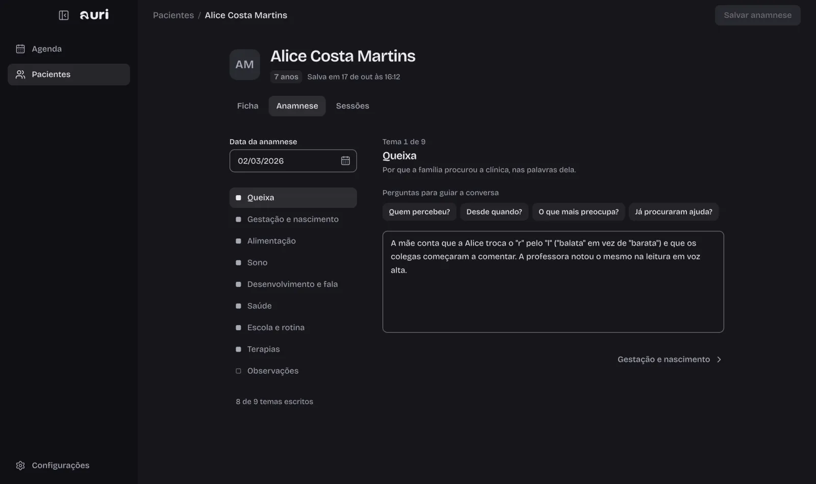Tela do Auri: fichas e anamnese, no tema escuro